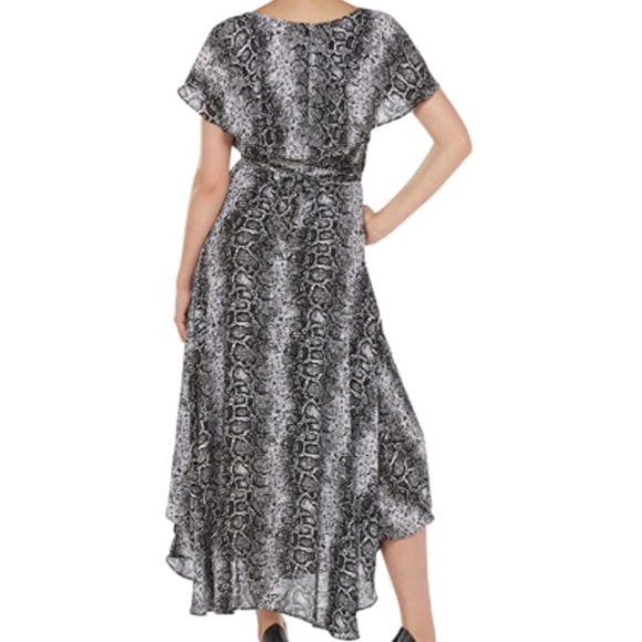 Nygard Regular Bianca Wrap Dress - Picture 3 of 6